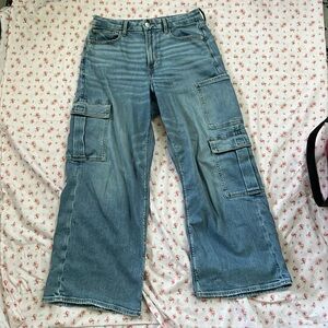 American Eagle cargo jean pants